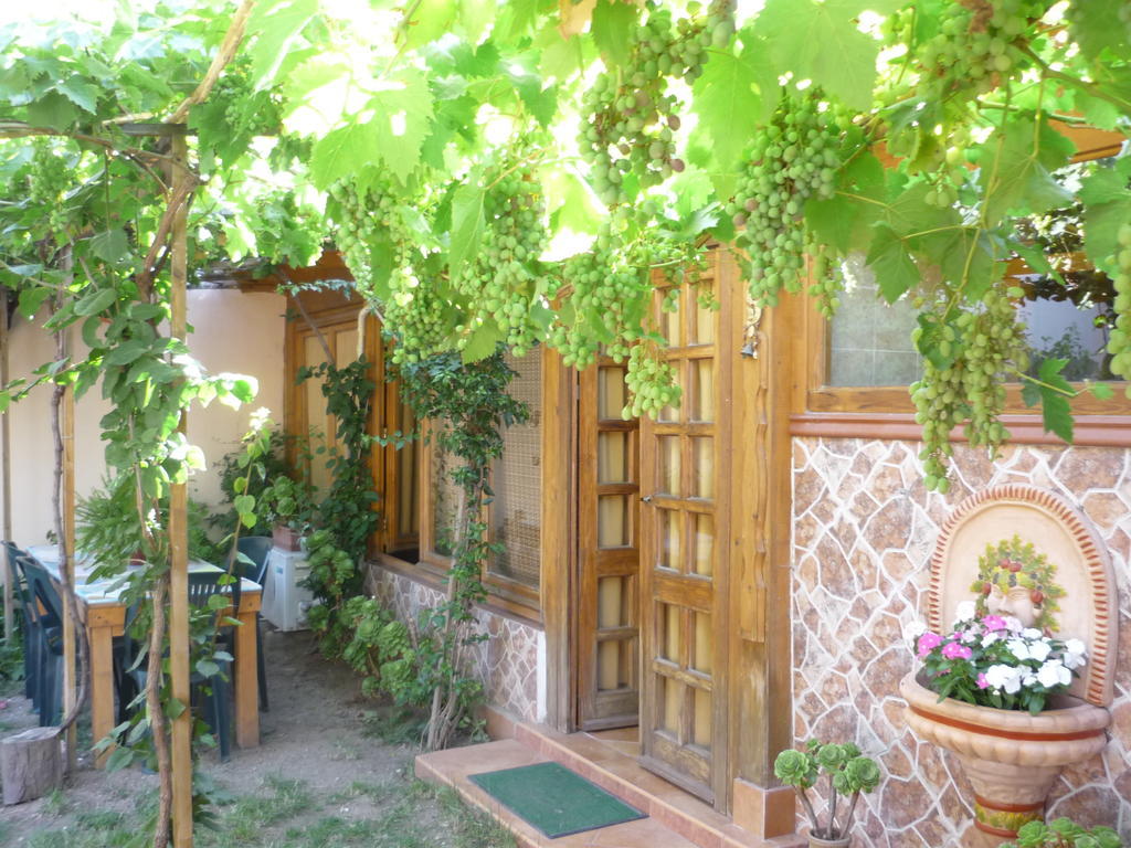 B&B Marino E Lily Baratili San Pietro Номер фото